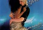 Impulsado por el éxito «Da Ya Think I’m Sexy?», hace 45 años Rod Stewart incursionaba en la música disco en «Blondes Have More Fun»