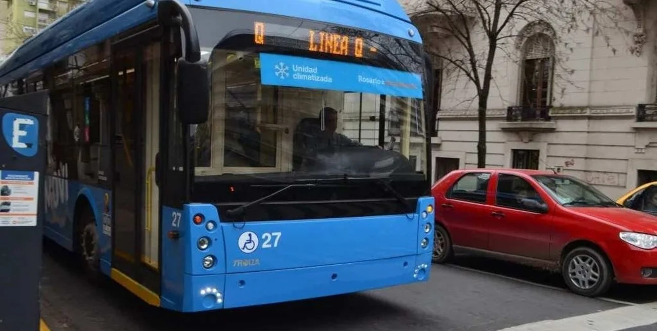 Rosario: se suspendió el servicio de colectivos por una amenaza