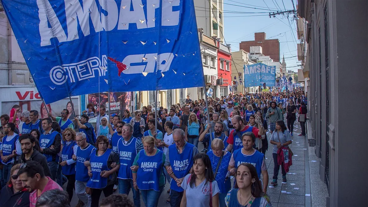 Paritaria docente en Santa Fe: Amsafé aceptó la propuesta de aumento salarial presentada por el gobierno