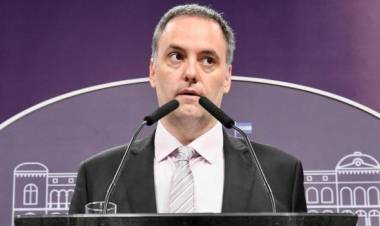 El gobierno nacional se solidarizó con Pullaro por las amenazas recibidas: se expresaron Manuel Adorni y Guillermo Francos
