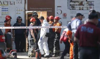 Derrumbe en una obra en Caballito: encontraron otro cuerpo y son dos los muertos