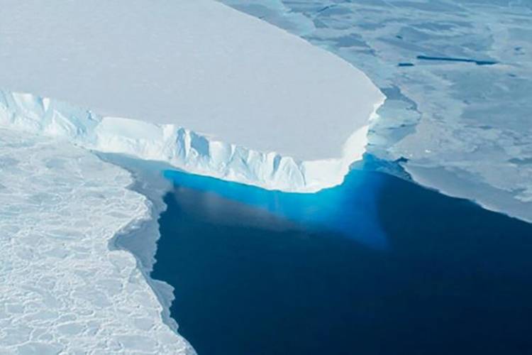 En Antártida se desprendió un pedazo de hielo del tamaño de la Argentina