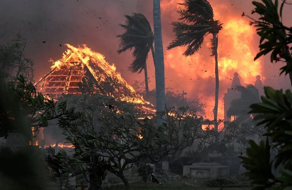 Ascendió a 80 la cifra de muertos por los incendios forestales en Hawaii