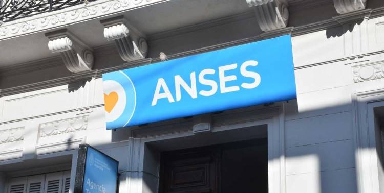 Comienza el pago del bono de $ 70.000 para jubilados y pensionados