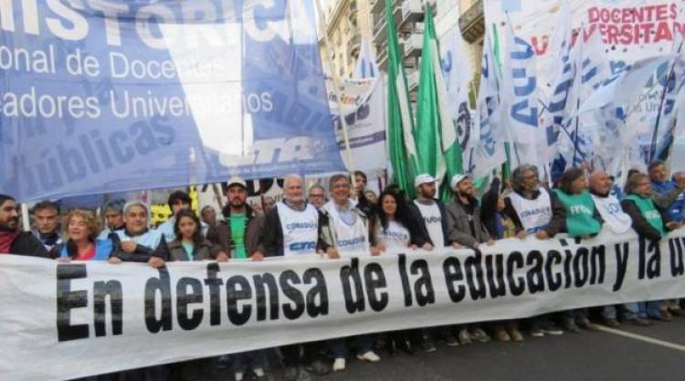 Docentes universitarios anunciaron un paro nacional: ¿Cuándo es y qué reclaman?