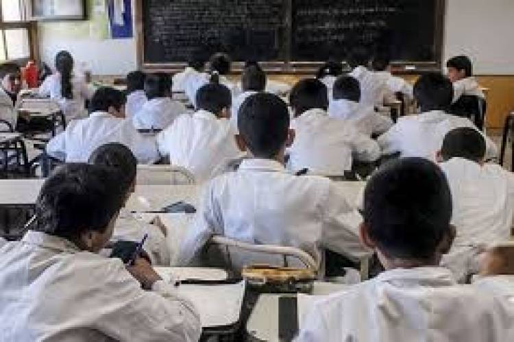 Asistencia Perfecta: casi 75 mil docentes, directivos, secretarios, preceptores y asistentes escolares cobran el premio por febrero